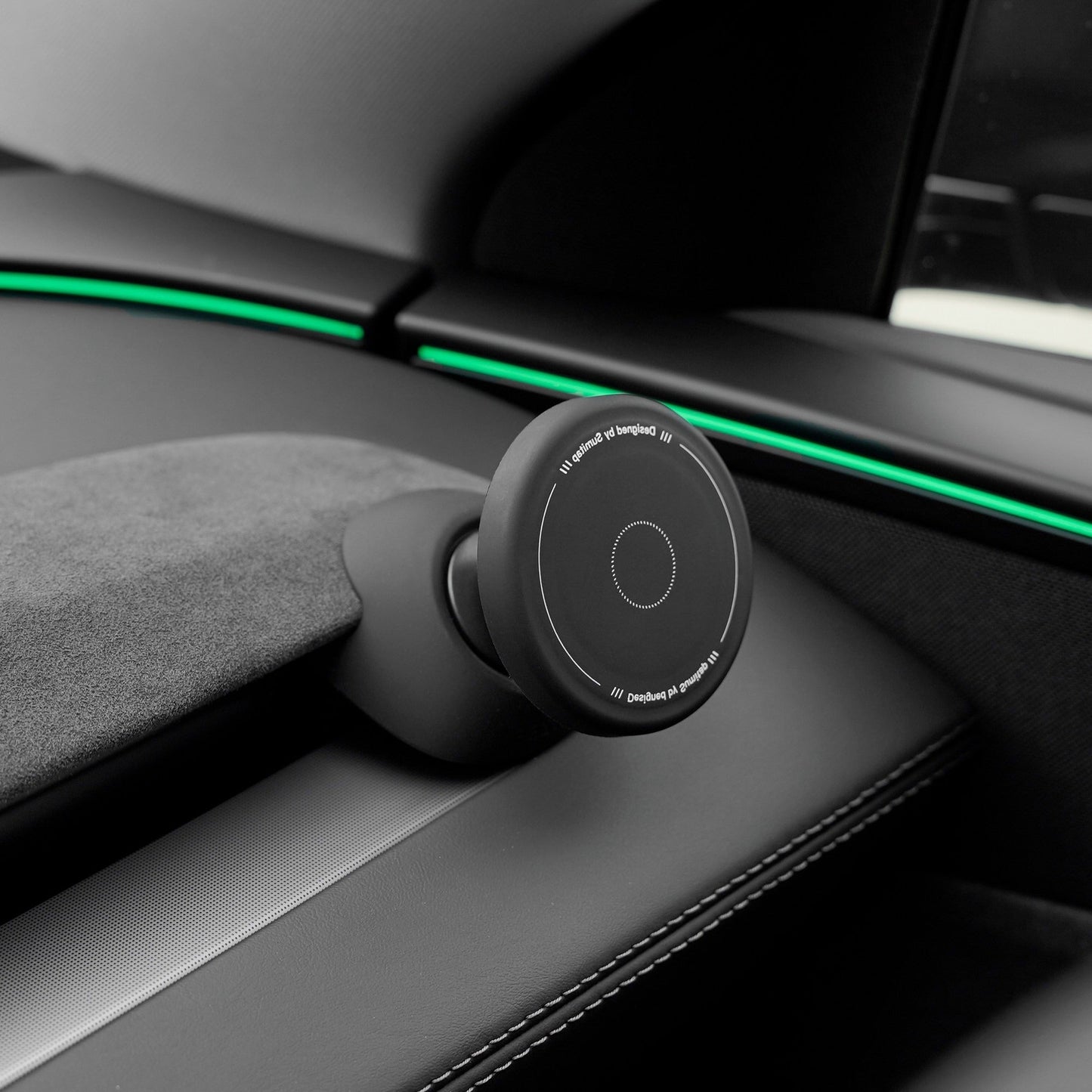[Aisen] Magnetic Phone Holder for Tesla Model 3 Highland Model Y Juniper Silicone MagSafe Car Mount LHD & RHD Dashboard Interior Accessory