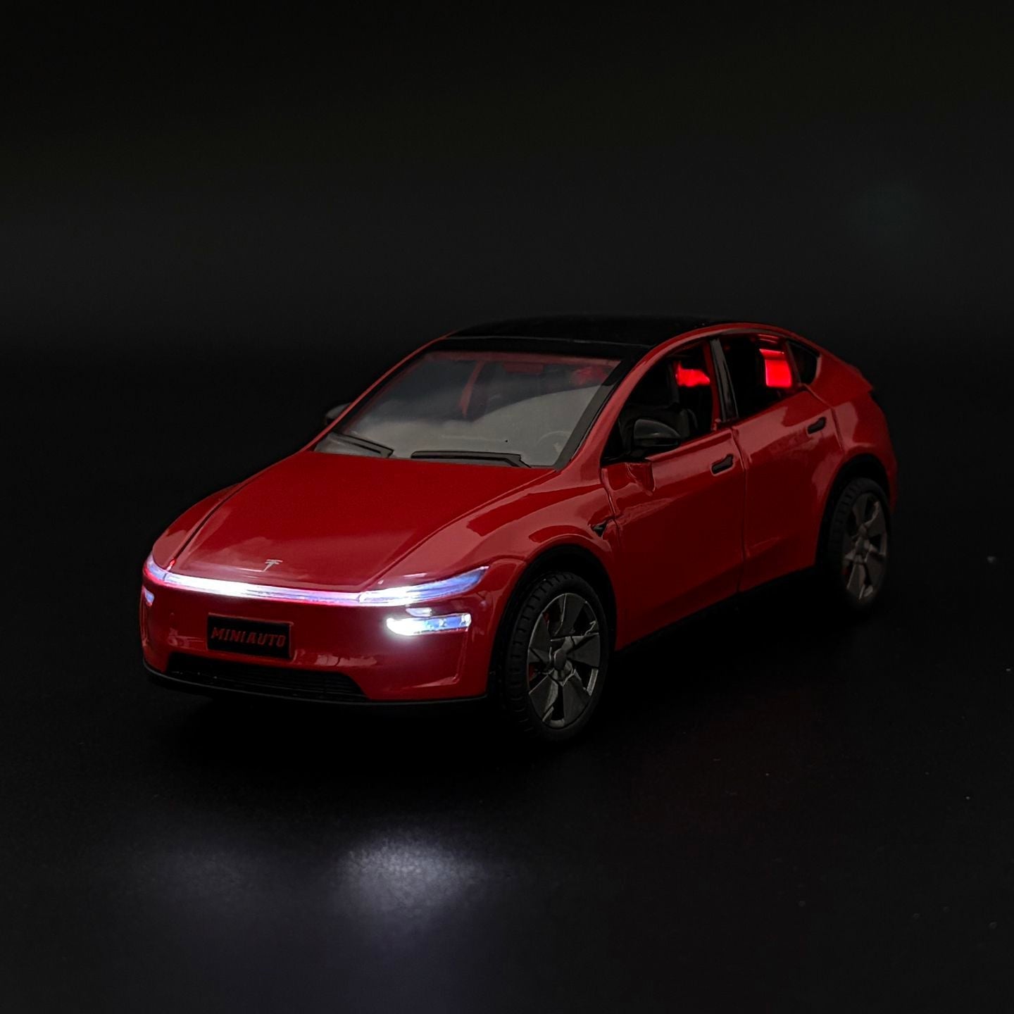 [Aisen] Diecast Metal Toy Car Model Collectible Miniature Vehicle for Tesla Model Y Juniper (Premium Diecast Zinc Alloy & High-Impact Polymer, 1:32 Scale Sound & Light 1PCS)