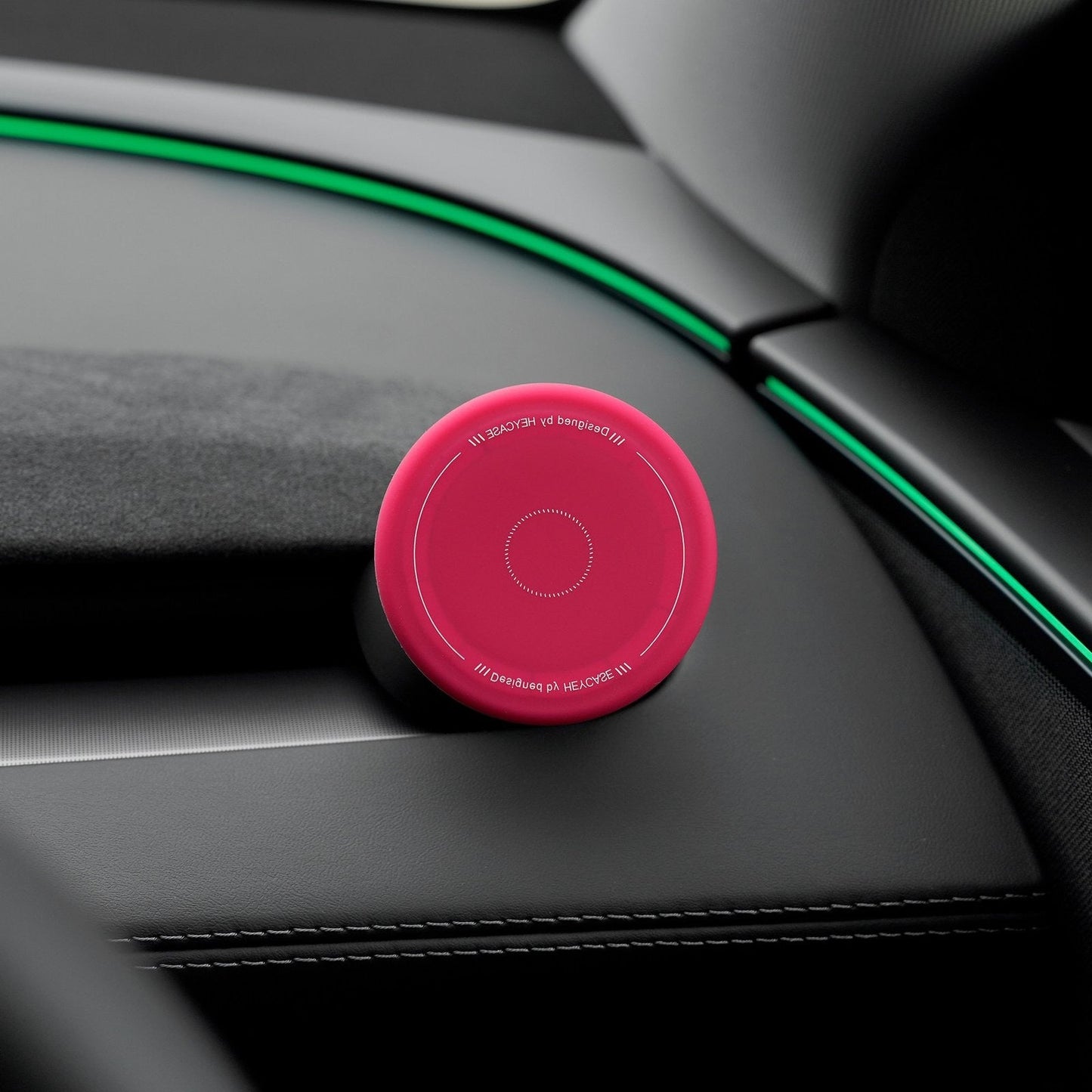 [Aisen] Magnetic Phone Holder for Tesla Model Y Juniper & Model 3 Highland 2024-2026 Silicone MagSafe Car Mount ( LHD & RHD Universal)