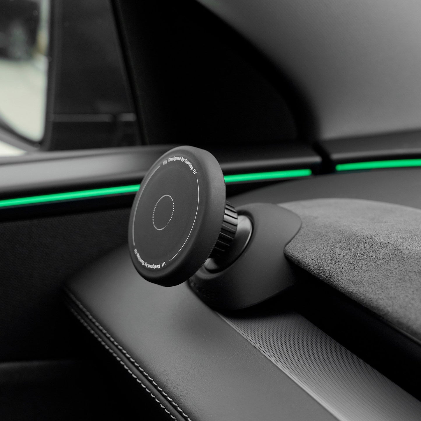 [Aisen] Magnetic Phone Holder for Tesla Model 3 Highland Model Y Juniper Silicone MagSafe Car Mount LHD & RHD Dashboard Interior Accessory
